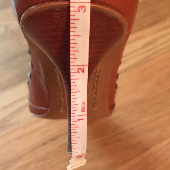 Michael Kors Astor Pumps - Picture 5 of 5